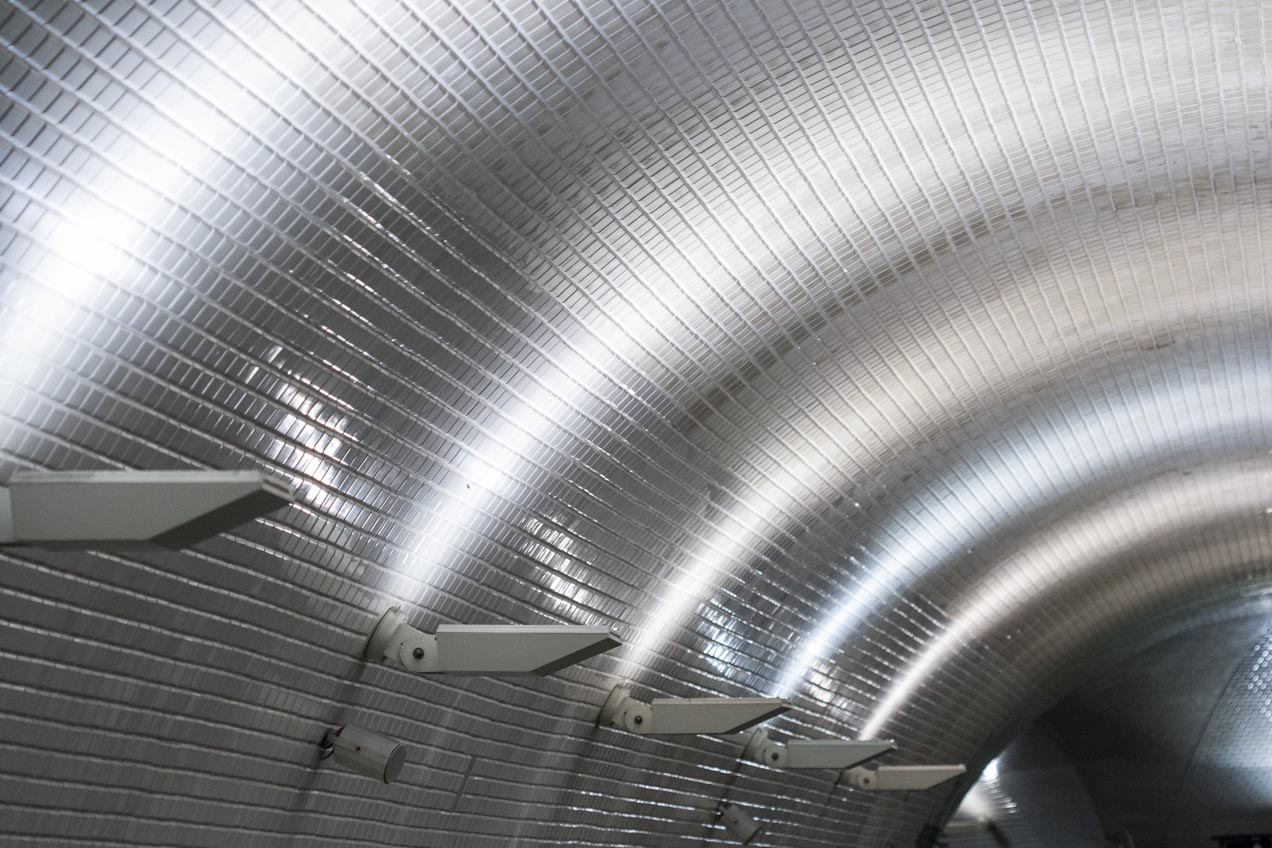 Luces en el metro de Lisboa, Portugal. © mateoht 1990-2013 - http://lafotodeldia.net