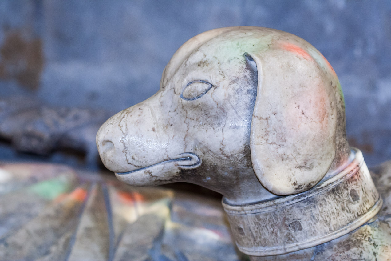 Estatua en iglesia de Lisboa. © mateoht 1990-2013 - http://lafotodeldia.net