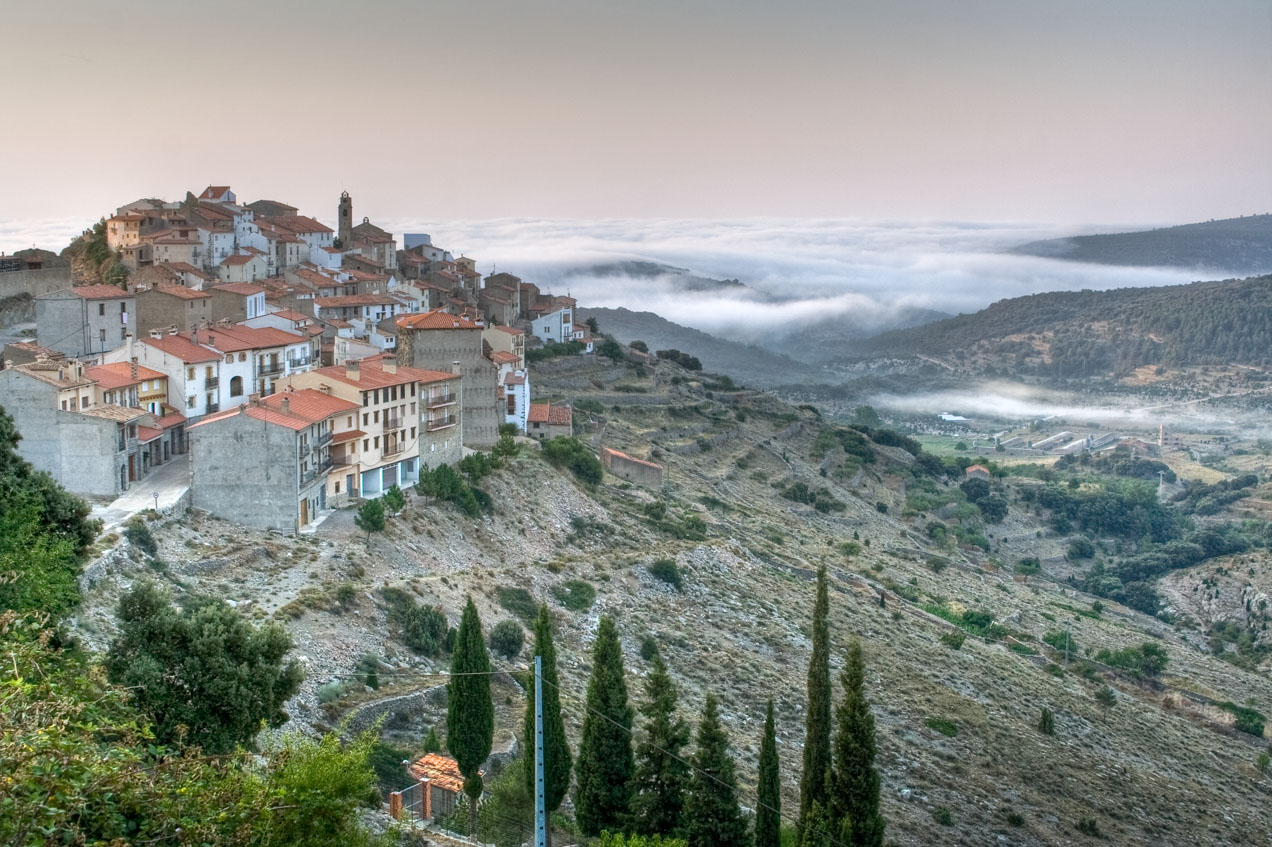 Amanece en Chodos, Castellón. © mateoht 1990-2013 - http://lafotodeldia.net