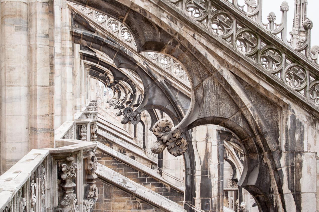 Detalle de la Catedral de Milán, Italia. Cartel en Lisboa, Portugal. © mateoht 1990-2013 - http://lafotodeldia.net