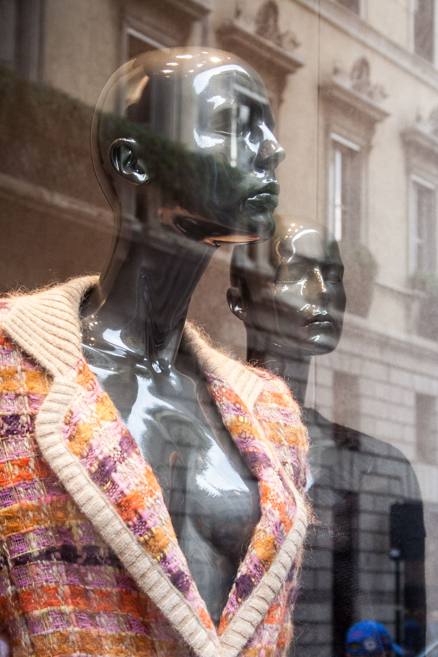 Maniquíes en escaparate, Milán. © mateoht 1990-2013 - http://lafotodeldia.net