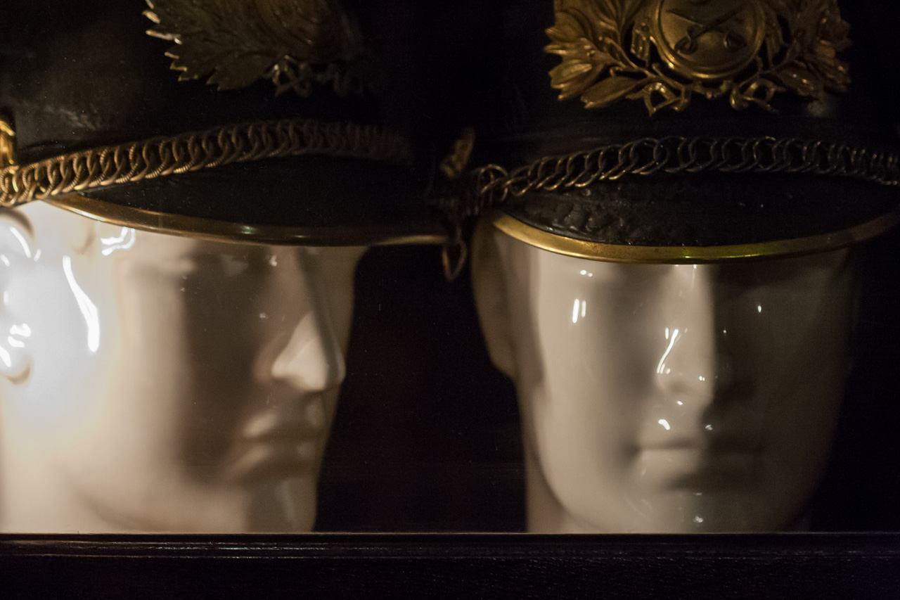 Maniquíes en un bar de Milán. © mateoht 1990-2013 - http://lafotodeldia.net