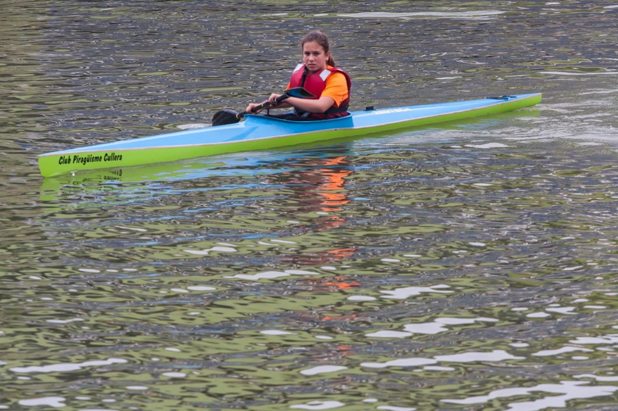 Piragüista en el río Júcar, Cullera, Valencia. © mateoht 1990-2014 - http://lafotodeldia.net