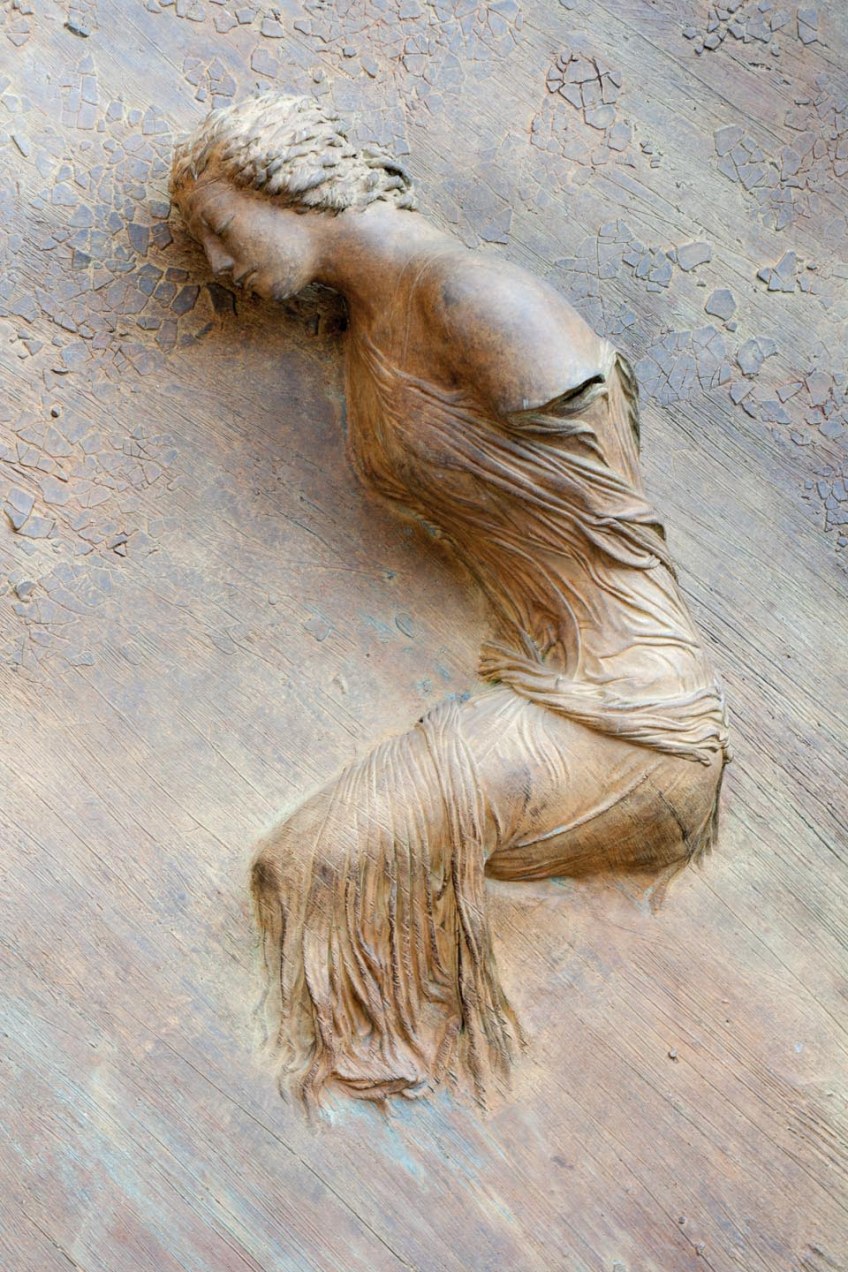 Estatua en la pared, Roma.© mateoht 1990-2014 - http://lafotodeldia.net